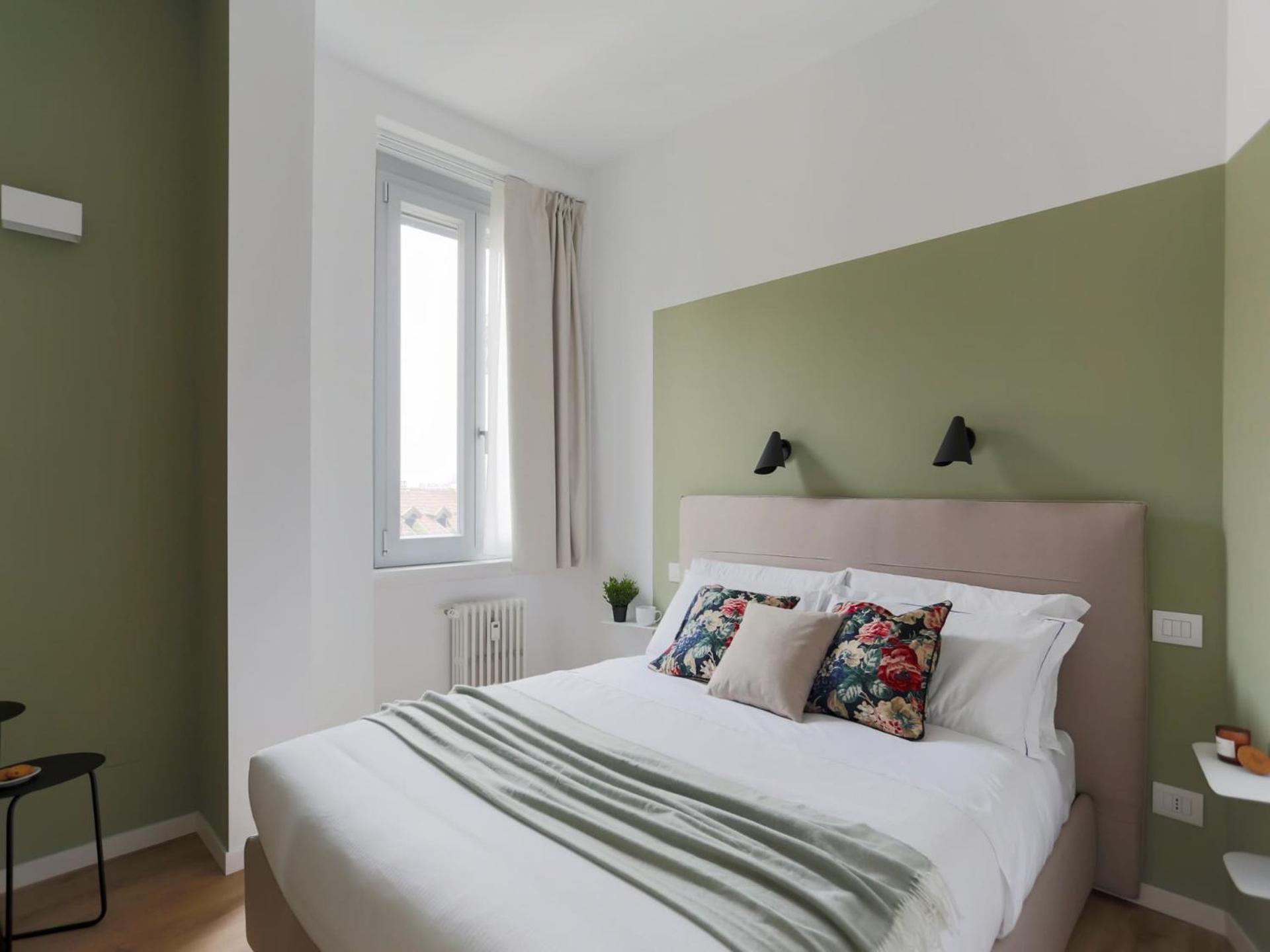 The Best Rent - Spacious And Renovated Two-Bedroom Apartment Downtown Мілан Екстер'єр фото