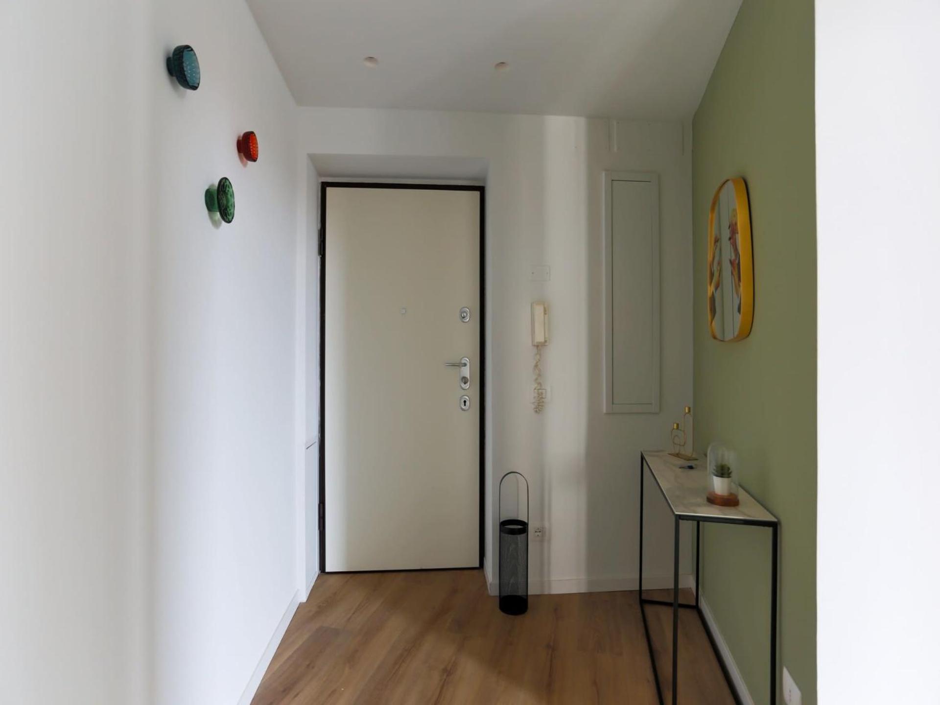 The Best Rent - Spacious And Renovated Two-Bedroom Apartment Downtown Мілан Екстер'єр фото