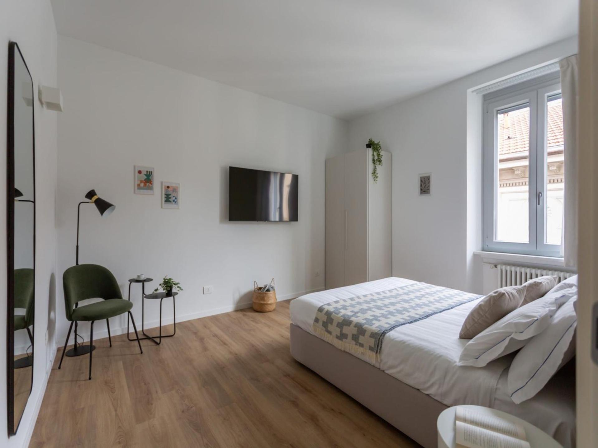 The Best Rent - Spacious And Renovated Two-Bedroom Apartment Downtown Мілан Екстер'єр фото